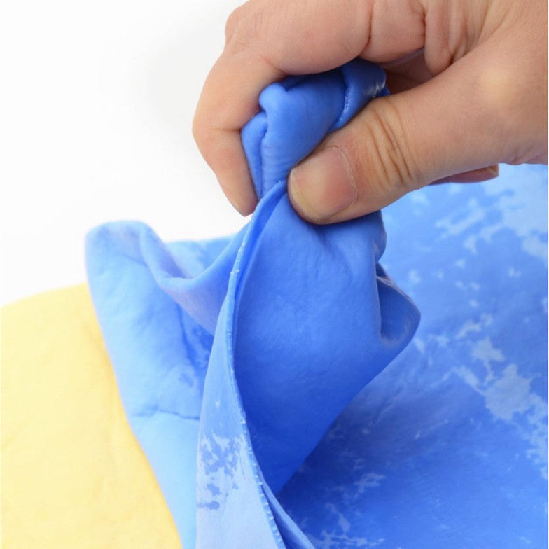 Khăn Tắm CLEAN CHARM Chó Mèo Siêu Thấm Nước Có Hộp Xịn - Huna